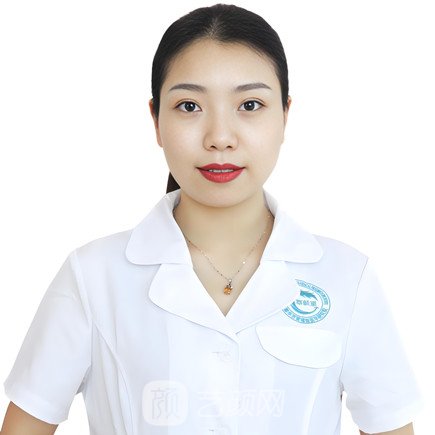 楊小群