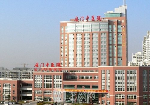 廈門市中醫(yī)院隆胸價格貴