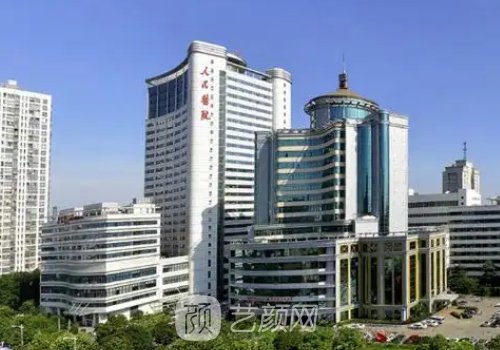 吳小蔚雙眼皮為何貴?口碑