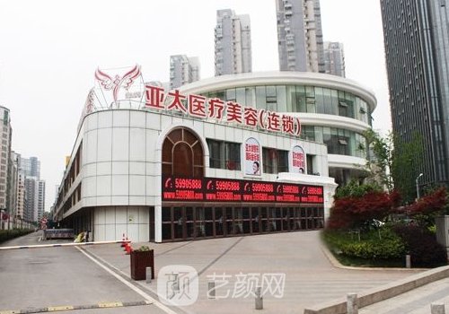 程曉林醫(yī)生做胸技術怎么